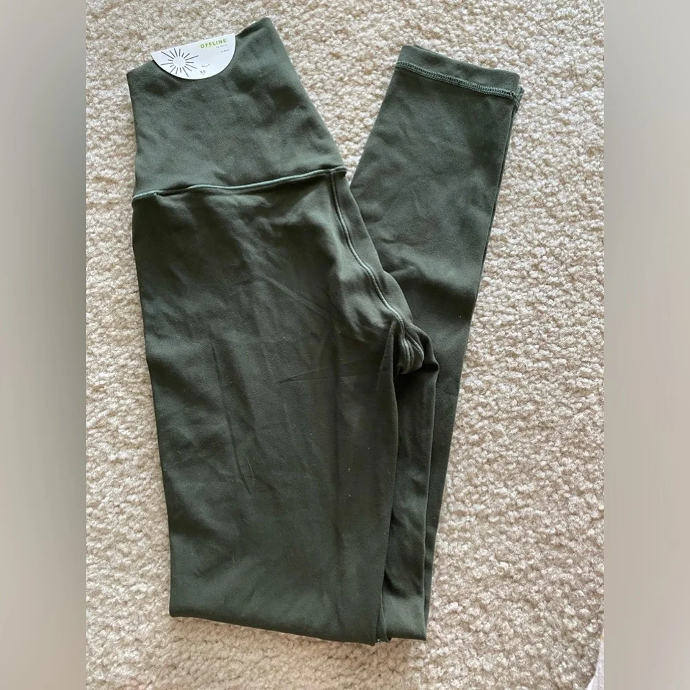 Aerie NWT green leggings - Picture 3 of 5